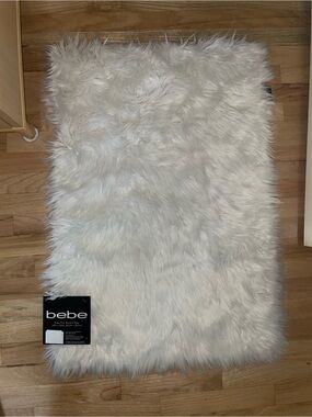 bebe faux fur 24x36 accent rug